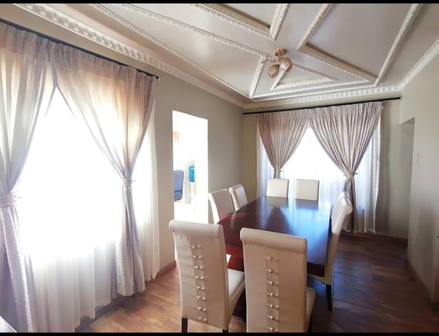 3 BEDROOM FREESTANDING SOLD IN KANANA